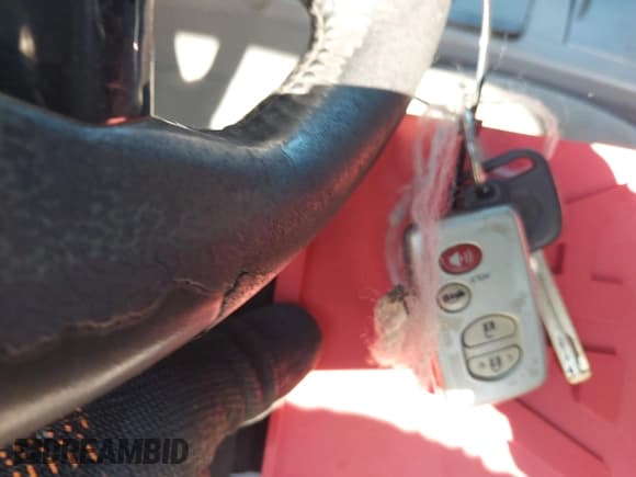 ✅ 2010 Toyota Camry • VIN: 4T1BB3EK3AU114854 • Lot: 43078629. Listed on IAAI with 571,411 mi. Free auction sales archive from the USA and detailed vehicle history report at DreamBid. Image 11.