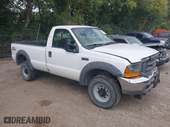 ✅ 2004 Ford F-350 XL • VIN: 1FTSF31S54EB87432 • Lot: 43064280. Wystawiony na IAAI z przebiegiem 132 799 mil. Bezpłatny archiwum sprzedaży aukcyjnych z USA i szczegółowy raport historii pojazdu na DreamBid. Zdjęcie 1.