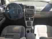 2011 Dodge Caliber Mainstreet z VIN 1B3CB3HA7BD268448, wystawiony jako Copart lot #73742484 z przebiegiem 176 439 mil mil oraz Szkoda całkowita • Salvage title. Historia ofert i sprzedaży dostępna na DreamBid. Obrazek 8.