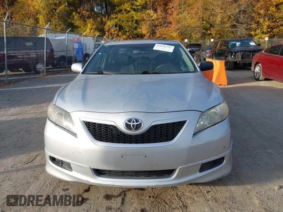 ✅ 2007 Toyota Camry LE • VIN: 4T1BE46K77U527946 • Lot: 43636757. Wystawiony na IAAI z przebiegiem 133 445 mil. Bezpłatny archiwum sprzedaży aukcyjnych z USA i szczegółowy raport historii pojazdu na DreamBid. Zdjęcie 12.