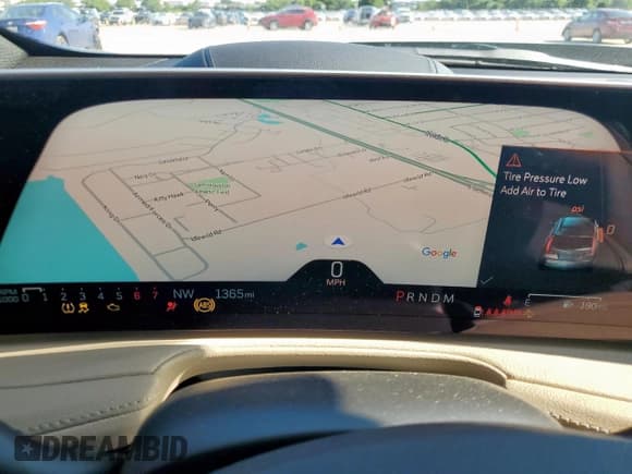 ✅ 2025 Cadillac XT4 FWD Premium Luxury • VIN: 1GYFZCR44SF159279 • Lot: 56225425. Wystawiony na Copart z przebiegiem 1 365 mil. Bezpłatny archiwum sprzedaży aukcyjnych z USA i szczegółowy raport historii pojazdu na DreamBid. Zdjęcie 9.