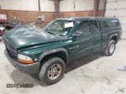✅ 2002 Dodge Dakota • VIN: 1B7GG12X42S696119 • Lot: 41800789. Wystawiony na IAAI z przebiegiem 232 107 mil. Bezpłatny archiwum sprzedaży aukcyjnych z USA i szczegółowy raport historii pojazdu na DreamBid. Zdjęcie 2.