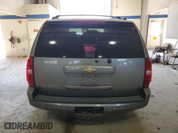 ✅ 2007 Chevrolet Suburban LT • VIN: 3GNFC16J97G197920 • Lot: 77776794. Wystawiony na Copart z przebiegiem Nie podano. Bezpłatny archiwum sprzedaży aukcyjnych z USA i szczegółowy raport historii pojazdu na DreamBid. Zdjęcie 6.