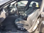 ✅ 2018 BMW 4 Series 440i xDrive • VIN: WBA4J7C58JBH14706 • Lot: 80605195. Wystawiony na Copart z przebiegiem 120 827 mil. Bezpłatny archiwum sprzedaży aukcyjnych z USA i szczegółowy raport historii pojazdu na DreamBid. Zdjęcie 7.