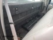 ✅ 2002 Ford F-250 XL • VIN: 1FTNF21F72EC88849 • Lot: 86823324. Wystawiony na Copart z przebiegiem 47 634 mil. Bezpłatny archiwum sprzedaży aukcyjnych z USA i szczegółowy raport historii pojazdu na DreamBid. Zdjęcie 10.