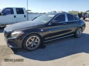 ✅ 2017 Mercedes-Benz C 300 • VIN: WDDWF4JB1HR241496 • Lot: 92507515. Wystawiony na Copart z przebiegiem 136 726 mil. Bezpłatny archiwum sprzedaży aukcyjnych z USA i szczegółowy raport historii pojazdu na DreamBid. Zdjęcie 1.
