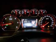 ✅ 2015 GMC Yukon XL SLE • VIN: 1GKS2GKCXFR171401 • Lot: 85306405. Wystawiony na Copart z przebiegiem 220 192 mil. Bezpłatny archiwum sprzedaży aukcyjnych z USA i szczegółowy raport historii pojazdu na DreamBid. Zdjęcie 9.