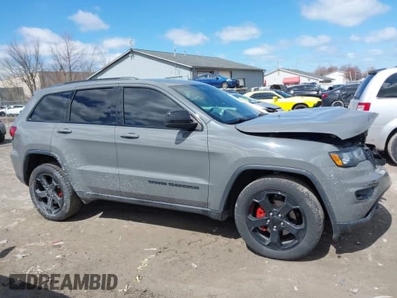✅ 2019 Jeep Grand Cherokee Upland • VIN: 1C4RJFAG5KC608293 • Lot: 41989929. Listed on IAAI with 129,229 mi. Free auction sales archive from the USA and detailed vehicle history report at DreamBid. Image 13.