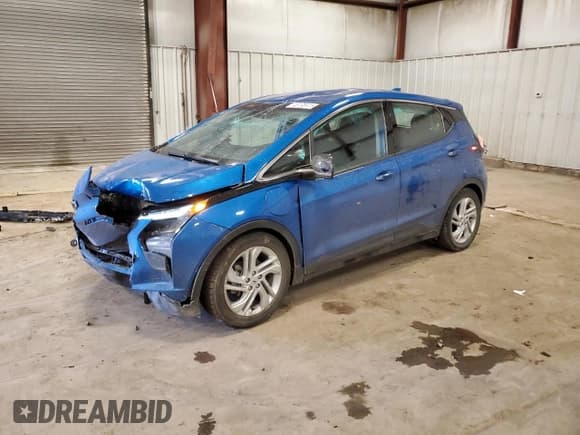 ✅ 2022 Chevrolet Bolt EV 1LT • VIN: 1G1FW6S07N4132299 • Lot: 48195915. Wystawiony na Copart z przebiegiem 48 590 mil. Bezpłatny archiwum sprzedaży aukcyjnych z USA i szczegółowy raport historii pojazdu na DreamBid. Zdjęcie 1.