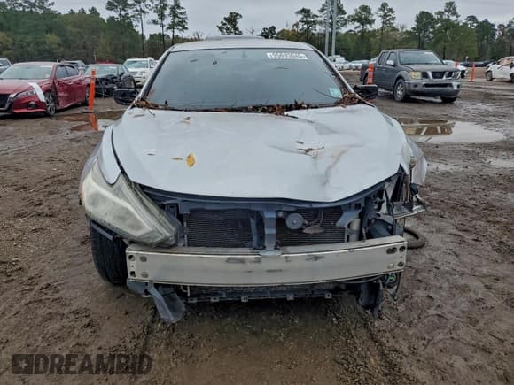 ✅ 2017 Nissan Altima SV • VIN: 1N4AL3AP8HC162855 • Лот: 95693045. Опубликован ранее на Copart с пробегом 125 880 миль. Бесплатный доступ к архиву аукционных продаж из США и подробный отчёт об истории автомобиля на DreamBid. Изображение 5.