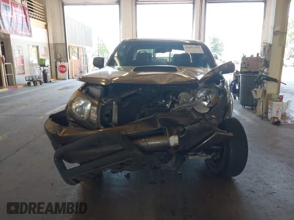 ✅ 2011 Toyota Tacoma • VIN: 3TMMU4FN7BM024487 • Лот: 42897193. Опубликован ранее на IAAI с пробегом 211 335 миль. Бесплатный доступ к архиву аукционных продаж из США и подробный отчёт об истории автомобиля на DreamBid. Изображение 12.