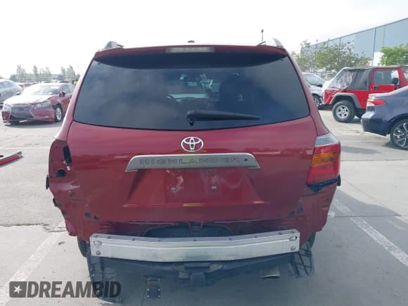 ✅ 2010 Toyota Highlander Sport • VIN: 5TDXK3EH3AS001909 • Lot: 42149786. Wystawiony na IAAI z przebiegiem 130 427 mil. Bezpłatny archiwum sprzedaży aukcyjnych z USA i szczegółowy raport historii pojazdu na DreamBid. Zdjęcie 17.