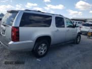 ✅ 2010 Chevrolet Suburban LT • VIN: 1GNUKJE36AR183851 • Lot: 76202814. Wystawiony na Copart z przebiegiem 243 602 mil. Bezpłatny archiwum sprzedaży aukcyjnych z USA i szczegółowy raport historii pojazdu na DreamBid. Zdjęcie 3.