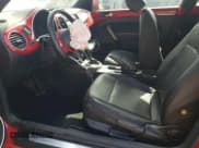 ✅ 2012 Volkswagen Beetle 2.5L • VIN: 3VWJX7AT9CM604632 • Lot: 53100505. Wystawiony na Copart z przebiegiem 108 652 mil. Bezpłatny archiwum sprzedaży aukcyjnych z USA i szczegółowy raport historii pojazdu na DreamBid. Zdjęcie 7.