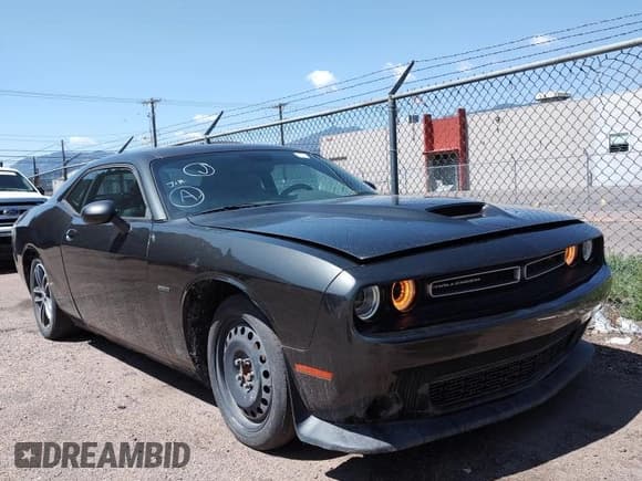 ✅ 2019 Dodge Challenger R/T • VIN: 2C3CDZBT8KH524707 • Лот: 59381215. Опубликован ранее на Copart с пробегом 20 771 миль. Бесплатный доступ к архиву аукционных продаж из США и подробный отчёт об истории автомобиля на DreamBid. Изображение 1.
