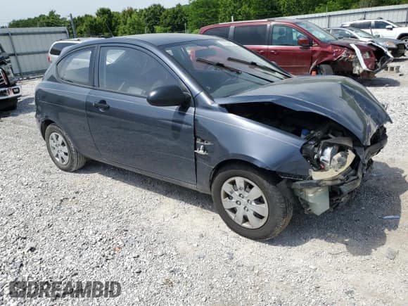 ✅ 2008 Hyundai Accent GS • VIN: KMHCM36C38U082276 • Лот: 57222655. Опубликован ранее на Copart с пробегом 198 504 миль. Бесплатный доступ к архиву аукционных продаж из США и подробный отчёт об истории автомобиля на DreamBid. Изображение 4.