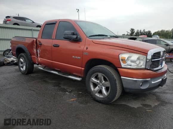 2008 Dodge 1500 SLT z VIN 1D7HU18208S521079, wystawiony jako Copart lot #71378934 z przebiegiem 185 136 mil mil oraz Szkoda całkowita • Salvage title. Historia ofert i sprzedaży dostępna na DreamBid. Obrazek 4.