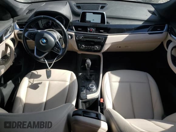 ✅ 2018 BMW X1 xDrive28i • VIN: WBXHT3C3XJ5L29586 • Lot: 84874295. Listed on Copart with 89,553 mi. Free auction sales archive from the USA and detailed vehicle history report at DreamBid. Image 8.