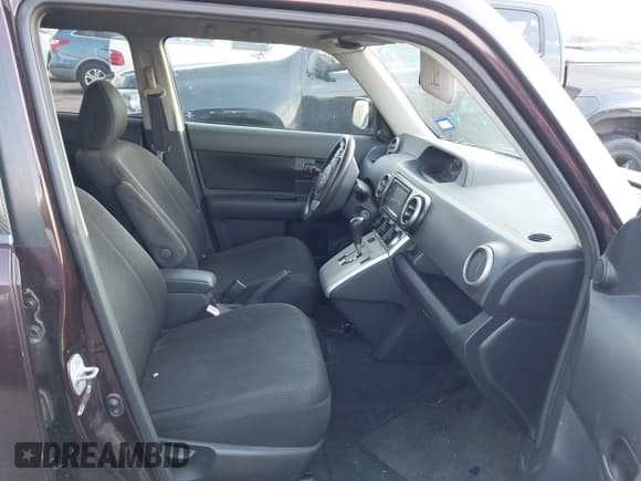 ✅ 2008 Scion xB • VIN: JTLKE50EX81042821 • Лот: 43336372. Опубликован ранее на IAAI с пробегом 244 161 миль. Бесплатный доступ к архиву аукционных продаж из США и подробный отчёт об истории автомобиля на DreamBid. Изображение 5.