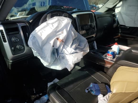 ✅ 2014 GMC Sierra 1500 SLT • VIN: 3GTU2VEC7EG414293 • Lot: 87885675. Wystawiony na Copart z przebiegiem Nie podano. Bezpłatny archiwum sprzedaży aukcyjnych z USA i szczegółowy raport historii pojazdu na DreamBid. Zdjęcie 8.