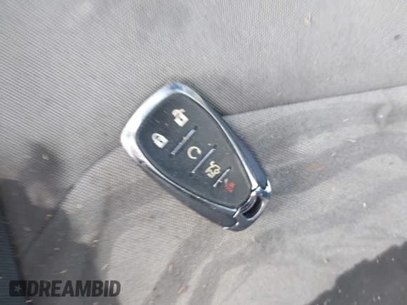 ✅ 2021 Chevrolet Camaro 1LS • VIN: 1G1FB1RX1M0121709 • Lot: 41943012. Wystawiony na IAAI z przebiegiem Nie podano. Bezpłatny archiwum sprzedaży aukcyjnych z USA i szczegółowy raport historii pojazdu na DreamBid. Zdjęcie 11.