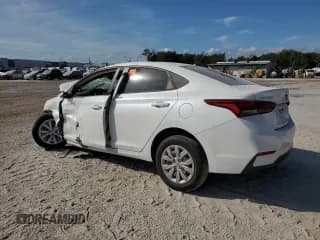 ✅ 2018 Hyundai Accent SE • VIN: 3KPC24A38JE010131 • Лот: 84160894. Опубликован ранее на Copart с пробегом 27 417 миль. Бесплатный доступ к архиву аукционных продаж из США и подробный отчёт об истории автомобиля на DreamBid. Изображение 2.