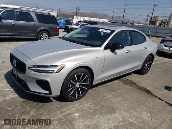 ✅ 2024 Volvo S60 Plus Dark Theme • VIN: 7JRH60FL1RG296171 • Lot: 71429464. Wystawiony na Copart z przebiegiem 3 178 mil. Bezpłatny archiwum sprzedaży aukcyjnych z USA i szczegółowy raport historii pojazdu na DreamBid. Zdjęcie 1.