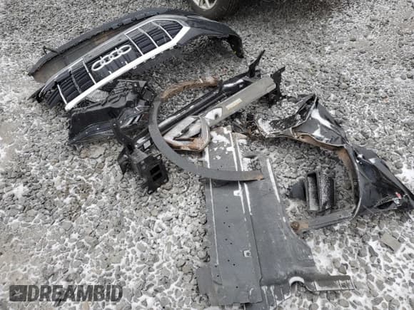 ✅ 2023 Audi Q3 S line Premium • VIN: WA1DECF33P1090295 • Лот: 45247155. Опубликован ранее на Copart с пробегом Не указан. Бесплатный доступ к архиву аукционных продаж из США и подробный отчёт об истории автомобиля на DreamBid. Изображение 13.