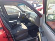 ✅ 2003 Ford Explorer Sport Trac XLS • VIN: 1FMZU77E13UA10177 • Lot: 42827559. Wystawiony na IAAI z przebiegiem 126 158 mil. Bezpłatny archiwum sprzedaży aukcyjnych z USA i szczegółowy raport historii pojazdu na DreamBid. Zdjęcie 5.