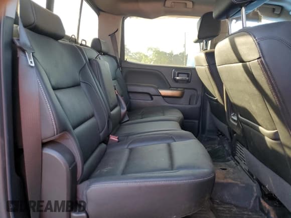 ✅ 2018 Chevrolet Silverado 1500 LTZ • VIN: 3GCUKSER5JG384661 • Lot: 53575895. Wystawiony na Copart z przebiegiem 93 325 mil. Bezpłatny archiwum sprzedaży aukcyjnych z USA i szczegółowy raport historii pojazdu na DreamBid. Zdjęcie 10.