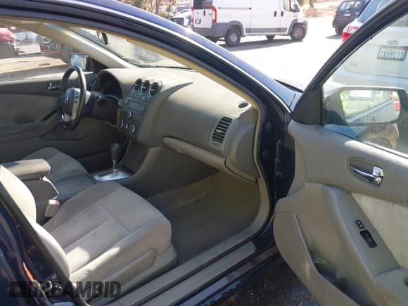 ✅ 2007 Nissan Altima Hybrid • VIN: 1N4CL21E97C186081 • Лот: 42923661. Опубликован ранее на IAAI с пробегом 227 781 миль. Бесплатный доступ к архиву аукционных продаж из США и подробный отчёт об истории автомобиля на DreamBid. Изображение 5.