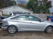 ✅ 2012 Hyundai Sonata GLS • VIN: 5NPEB4AC1CH339356 • Лот: 43509523. Опубликован ранее на IAAI с пробегом 208 636 миль. Бесплатный доступ к архиву аукционных продаж из США и подробный отчёт об истории автомобиля на DreamBid. Изображение 14.