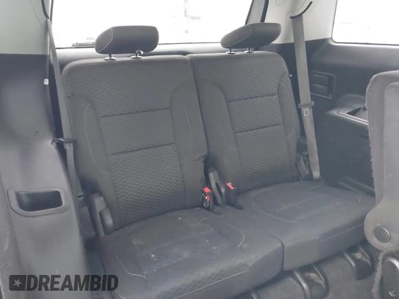 ✅ 2018 GMC Acadia SLE • VIN: 1GKKNSLS1JZ246642 • Lot: 43810041. Wystawiony na IAAI z przebiegiem 111 950 mil. Bezpłatny archiwum sprzedaży aukcyjnych z USA i szczegółowy raport historii pojazdu na DreamBid. Zdjęcie 17.