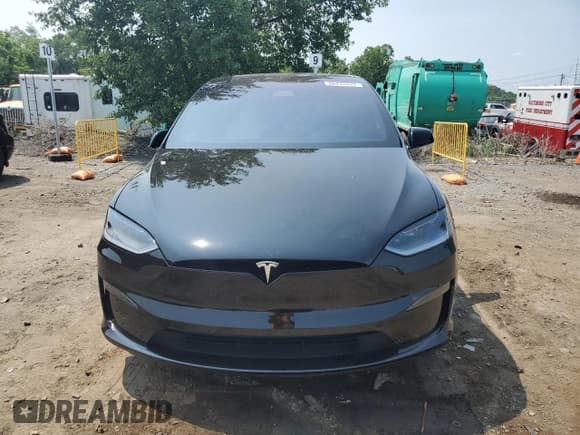 ✅ 2025 Tesla Model X • VIN: 7SAXCBE55SF462891 • Лот: 60415555. Опубликован ранее на Copart с пробегом Не указан. Бесплатный доступ к архиву аукционных продаж из США и подробный отчёт об истории автомобиля на DreamBid. Изображение 5.