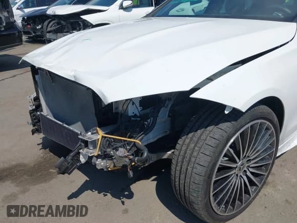 ✅ 2024 Mercedes-Benz C 300 • VIN: W1KAF4GB9RR237165 • Lot: 42907491. Wystawiony na IAAI z przebiegiem 8 143 mil. Bezpłatny archiwum sprzedaży aukcyjnych z USA i szczegółowy raport historii pojazdu na DreamBid. Zdjęcie 6.