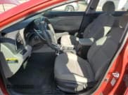 ✅ 2017 Hyundai Elantra SE • VIN: 5NPD74LFXHH101324 • Лот: 91118035. Опубликован ранее на Copart с пробегом 152 373 миль. Бесплатный доступ к архиву аукционных продаж из США и подробный отчёт об истории автомобиля на DreamBid. Изображение 7.