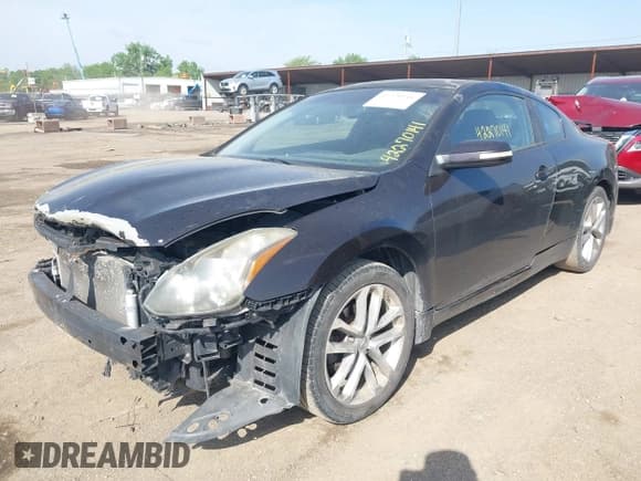 ✅ 2010 Nissan Altima SR • VIN: 1N4BL2EPXAC111422 • Лот: 42270141. Опубликован ранее на IAAI с пробегом 142 508 миль. Бесплатный доступ к архиву аукционных продаж из США и подробный отчёт об истории автомобиля на DreamBid. Изображение 2.