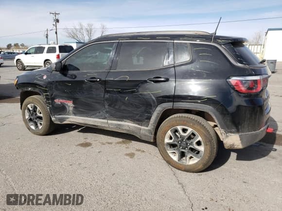 ✅ 2018 Jeep Compass Trailhawk • VIN: 3C4NJDDB7JT207477 • Lot: 70109175. Listed on Copart with 52,853 mi. Free auction sales archive from the USA and detailed vehicle history report at DreamBid. Image 3.