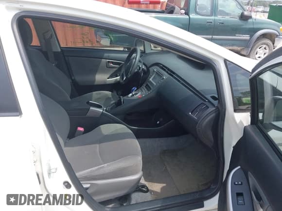 ✅ 2013 Toyota Prius One • VIN: JTDKN3DU5D1707958 • Lot: 42965705. Listed on IAAI with 142,248 mi. Free auction sales archive from the USA and detailed vehicle history report at DreamBid. Image 5.