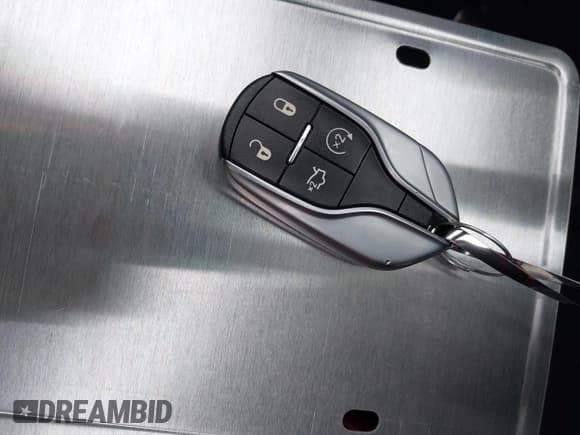 ✅ 2021 Maserati Ghibli S GranSport • VIN: ZAM57YSSXM1362055 • Lot: 41380671. Wystawiony na IAAI z przebiegiem 38 113 mil. Bezpłatny archiwum sprzedaży aukcyjnych z USA i szczegółowy raport historii pojazdu na DreamBid. Zdjęcie 11.