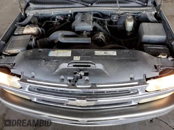 ✅ 1999 Chevrolet Silverado 1500 LS • VIN: 1GCEC19V0XZ107282 • Lot: 70884964. Wystawiony na Copart z przebiegiem 339 173 mil mil. Skorzystaj z bezpłatnego archiwum sprzedaży aukcyjnych z USA i zobacz szczegółowy raport historii pojazdu na DreamBid. Zdjęcie 13.