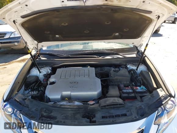 ✅ 2016 Lexus ES 330 • VIN: JTHBK1GG4G2232075 • Lot: 43592333. Listed on IAAI with 98,302 mi. Free auction sales archive from the USA and detailed vehicle history report at DreamBid. Image 10.