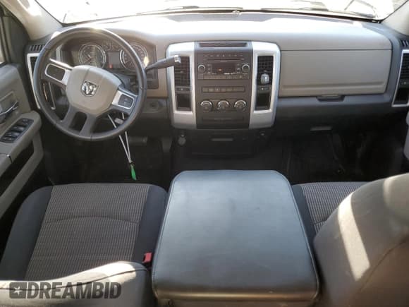 ✅ 2010 Dodge 1500 SLT • VIN: 1D7RB1GT3AS246530 • Lot: 75389734. Wystawiony na Copart z przebiegiem 54 566 mil. Bezpłatny archiwum sprzedaży aukcyjnych z USA i szczegółowy raport historii pojazdu na DreamBid. Zdjęcie 8.