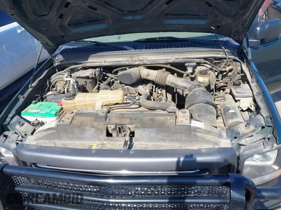 ✅ 2003 Ford F-250 XL • VIN: 1FTNX20L33EC88739 • Lot: 42293415. Listed on IAAI with 163,159 mi. Free auction sales archive from the USA and detailed vehicle history report at DreamBid. Image 10.