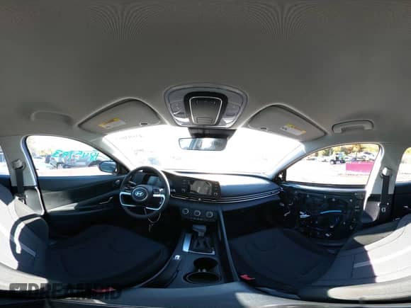 ✅ 2024 Hyundai Elantra SE • VIN: KMHLL4DG1RU647866 • Lot: 43503015. Wystawiony na IAAI z przebiegiem 34 096 mil. Bezpłatny archiwum sprzedaży aukcyjnych z USA i szczegółowy raport historii pojazdu na DreamBid. Zdjęcie 19.