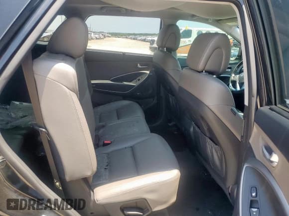 ✅ 2014 Hyundai Santa Fe Limited • VIN: KM8SR4HF0EU073072 • Лот: 61083565. Опубликован ранее на Copart с пробегом Не указан. Бесплатный доступ к архиву аукционных продаж из США и подробный отчёт об истории автомобиля на DreamBid. Изображение 11.