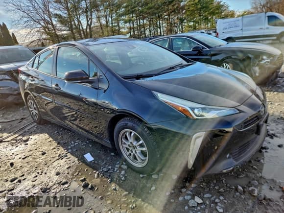 ✅ 2021 Toyota Prius LE • VIN: JTDL9MFU5M3028966 • Lot: 94581885. Wystawiony na Copart z przebiegiem 31 981 mil. Bezpłatny archiwum sprzedaży aukcyjnych z USA i szczegółowy raport historii pojazdu na DreamBid. Zdjęcie 4.