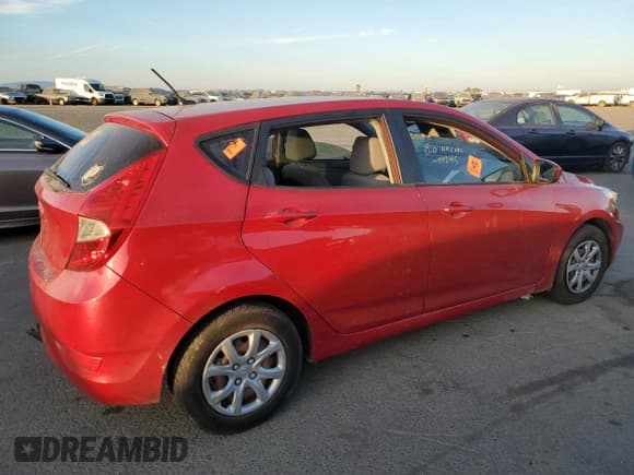 ✅ 2013 Hyundai Accent GS • VIN: KMHCT5AEXDU087329 • Лот: 78517274. Опубликован ранее на Copart с пробегом Не указан. Бесплатный доступ к архиву аукционных продаж из США и подробный отчёт об истории автомобиля на DreamBid. Изображение 3.