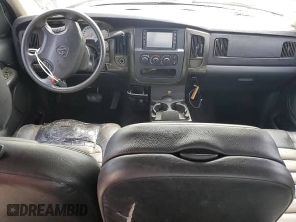 ✅ 2003 Dodge 1500 ST • VIN: 1D7HA18D63S260754 • Лот: 73852204. Размещён на Copart с пробегом 202 496 миль миль. Получите бесплатный доступ к архиву аукционных продаж из США и посмотрите подробный отчёт об истории автомобиля на DreamBid. Изображение 8.