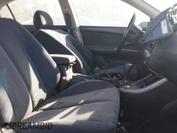 ✅ 2005 Nissan Altima 2.5 • VIN: 1N4AL11DX5C195183 • Lot: 43445073. Wystawiony na IAAI z przebiegiem 255 704 mil. Bezpłatny archiwum sprzedaży aukcyjnych z USA i szczegółowy raport historii pojazdu na DreamBid. Zdjęcie 5.